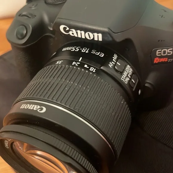 Canon EOS Rebel T7 WITH CASE, STRAP, AND CHARGER
